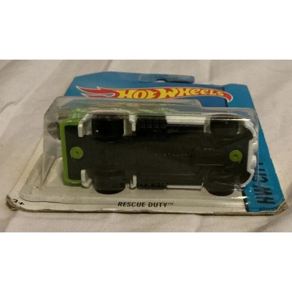 Hot Wheels Treasure Hunt Rescue Duty, Green; 2014 HW City Series‎ 47/250